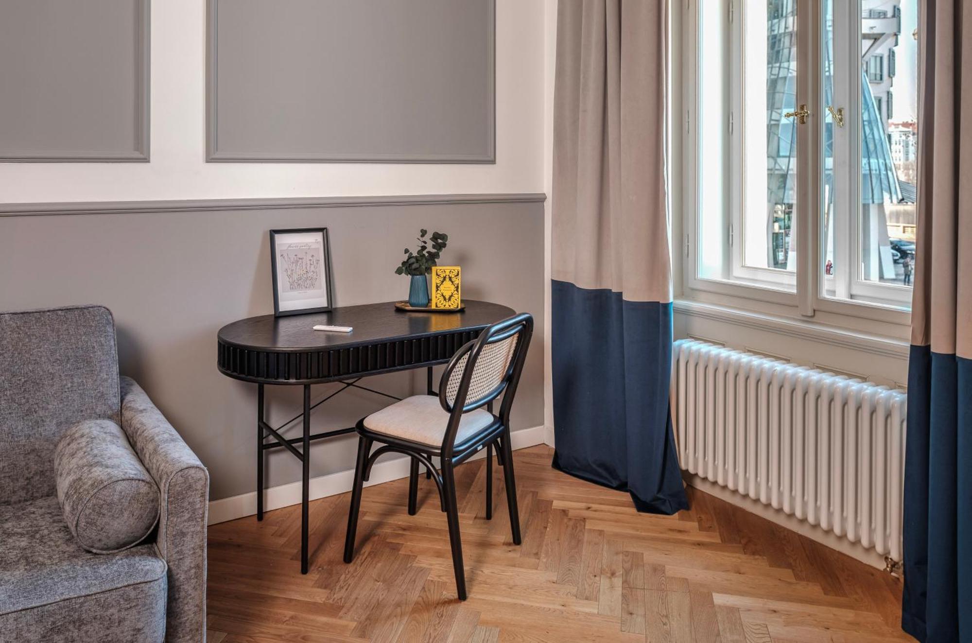 River Dance Suites By Adrez Prague Luaran gambar